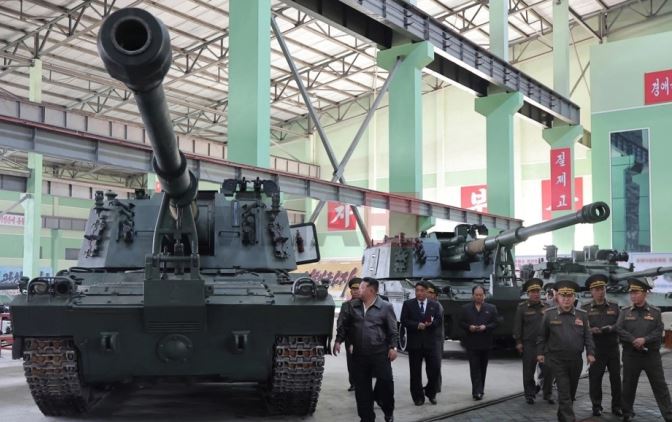 Ким Џонг-ун најави дополнително јакнење на воените капацитети на Северна Кореја