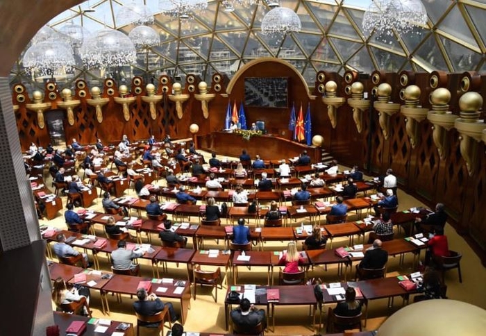 Мандатарот Ковачевски треба да го поднесе предлогот за нова влада до Собранието