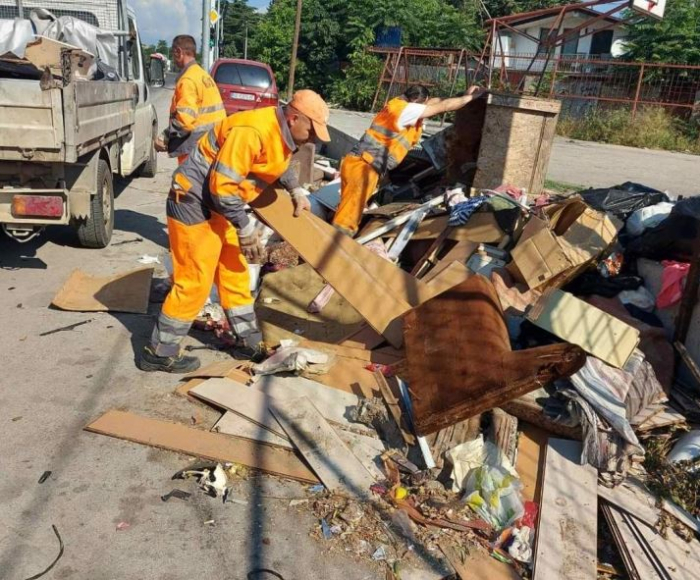 ЈП Комунална хигиена –Скопје за еден месец подигна 1800 кубни метри смет од диви депонии