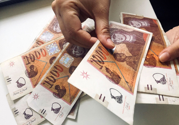 64-годишник измамен за сума од 1300 евра, едно лице му ветило дека ќе му помогне да земе социјална помош