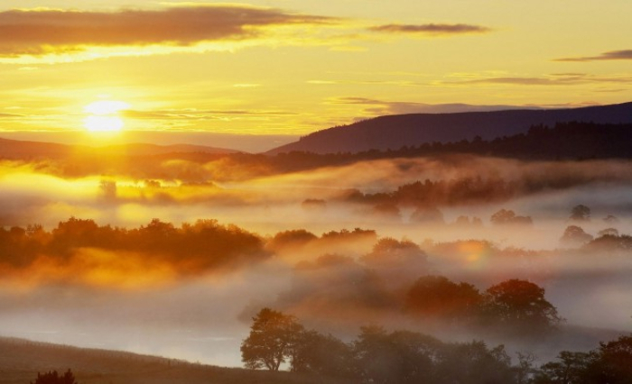 Сончево, претпладне со магла во одделни котлини