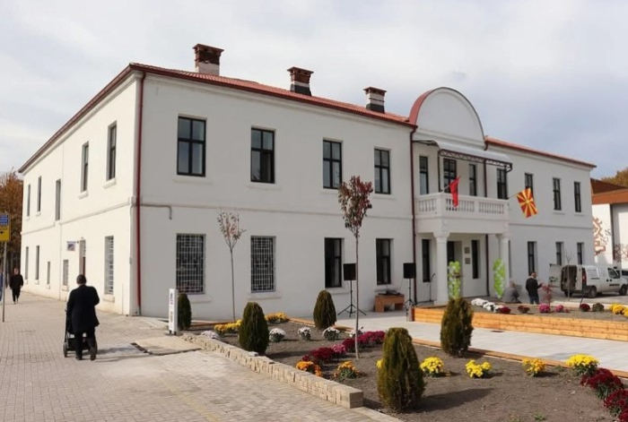 МВР: Поведена прекршочна постапка против градоначалникот на Струга за неупотреба на државното знаме