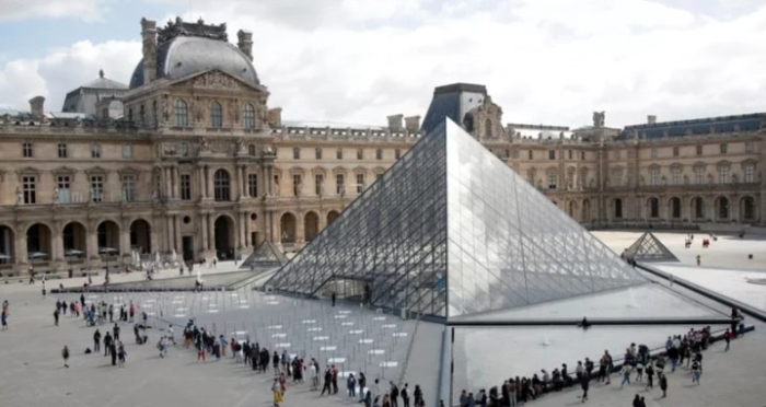 Обвинител: Сите главни осомничени за грабежот во Лувр се во притвор