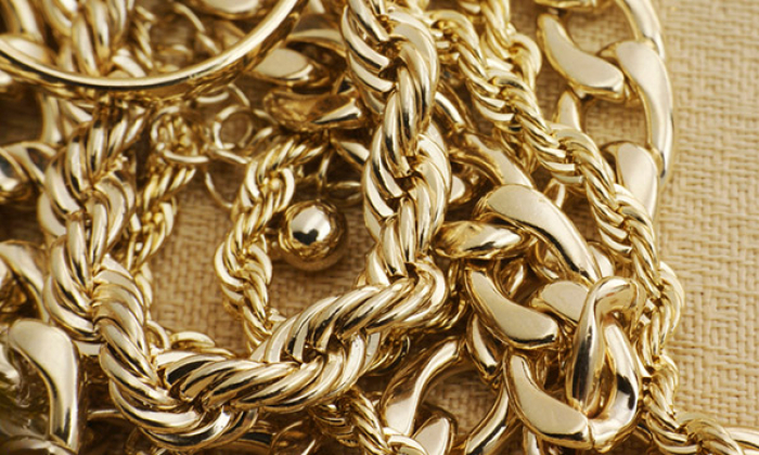 Му продал лажен златен накит за 800 евра - измамен скопјанец