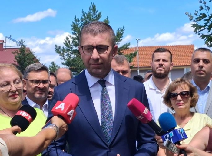 Мицкоски: Она што го прави Левица за Изборниот законик е театар за нивниот мал број гласачи