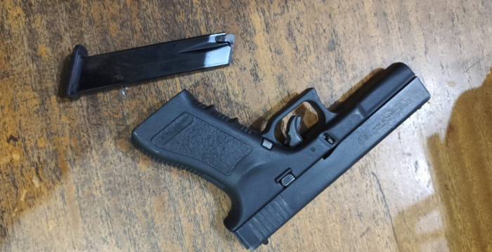 Претреси во Гостивар, пронајдени дрога, оружје и муниција | ФОТО