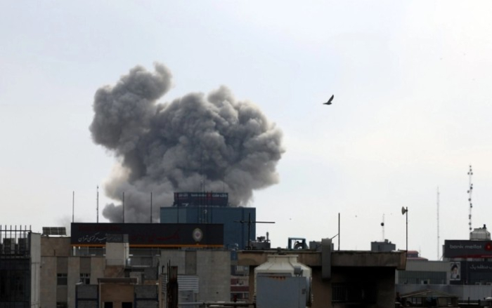 Иран напаѓа цели во Ерусалим, Израел возвраќа со „широк напад“ врз Техеран