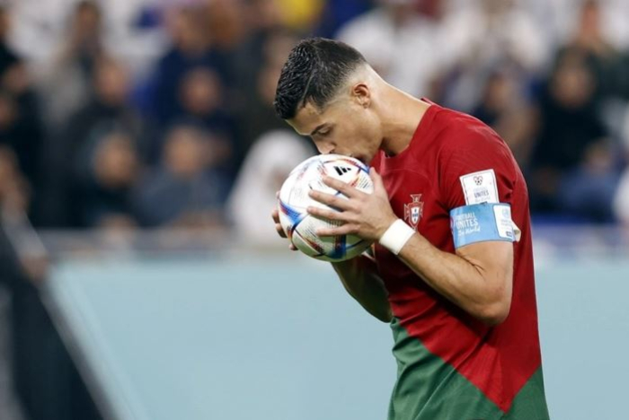 Роналдо: Децата ме сакаат, бидејќи ме гледаат како пример за углед