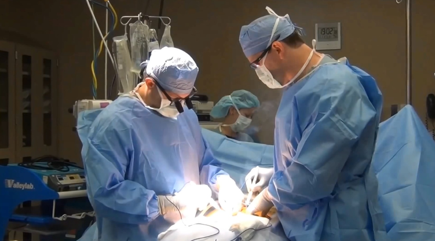 Во купчето на сомнителни кардиохируршки интервенции и случаи од пред 15 години!