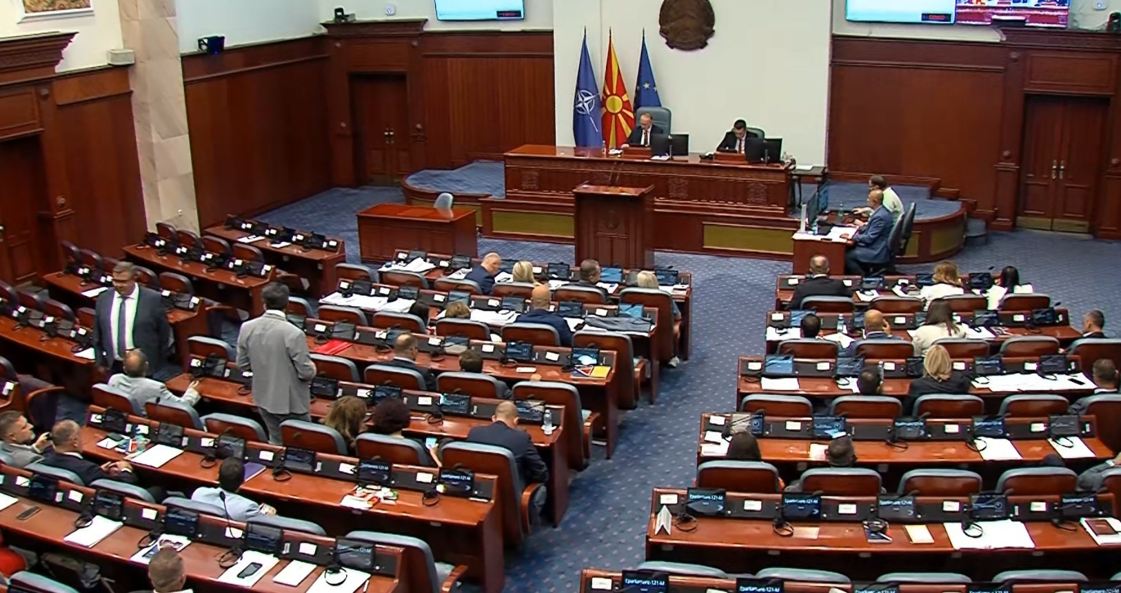 Прва седница по летната пауза на пратениците