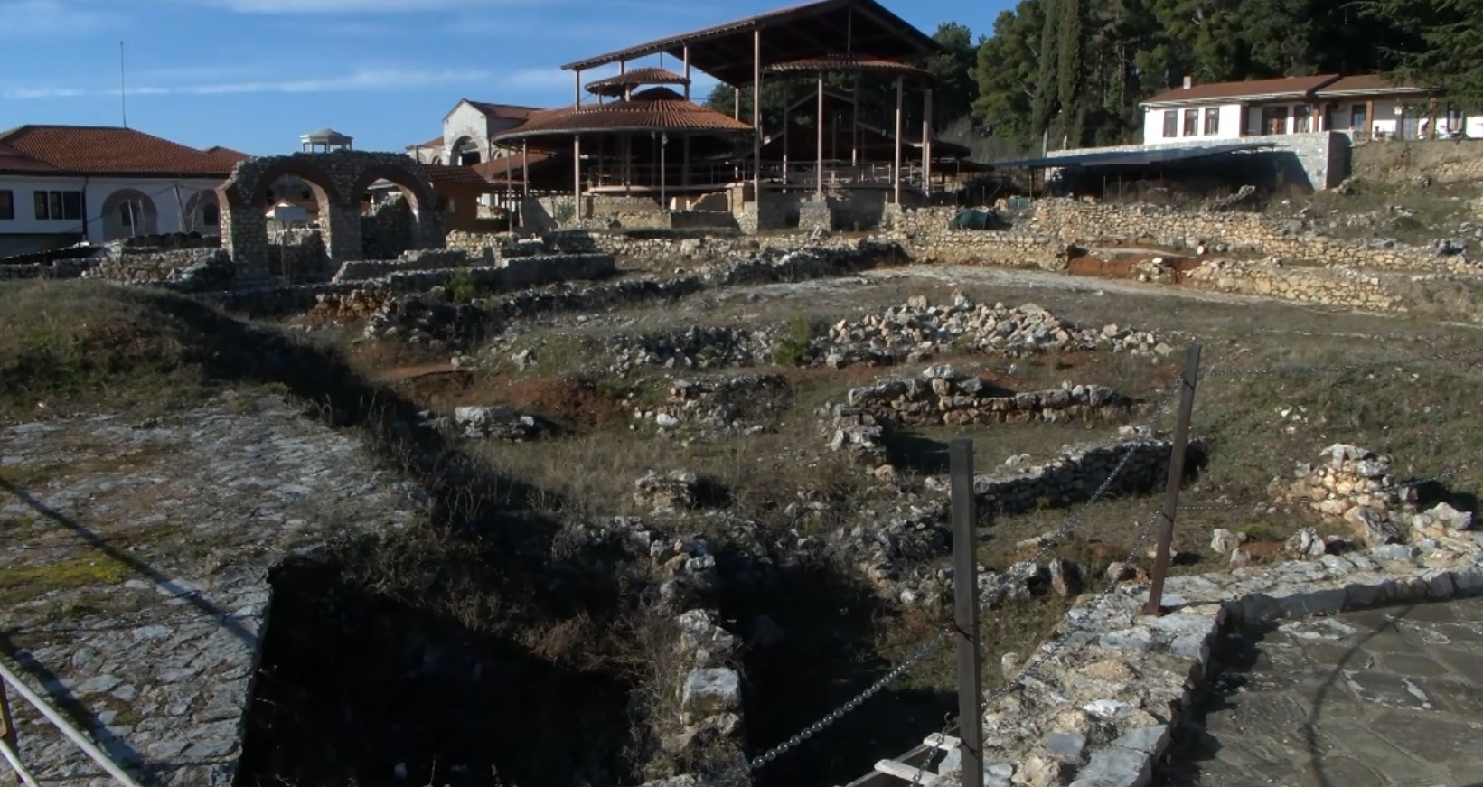 Младите недоволно се интересираат за сопствената историја