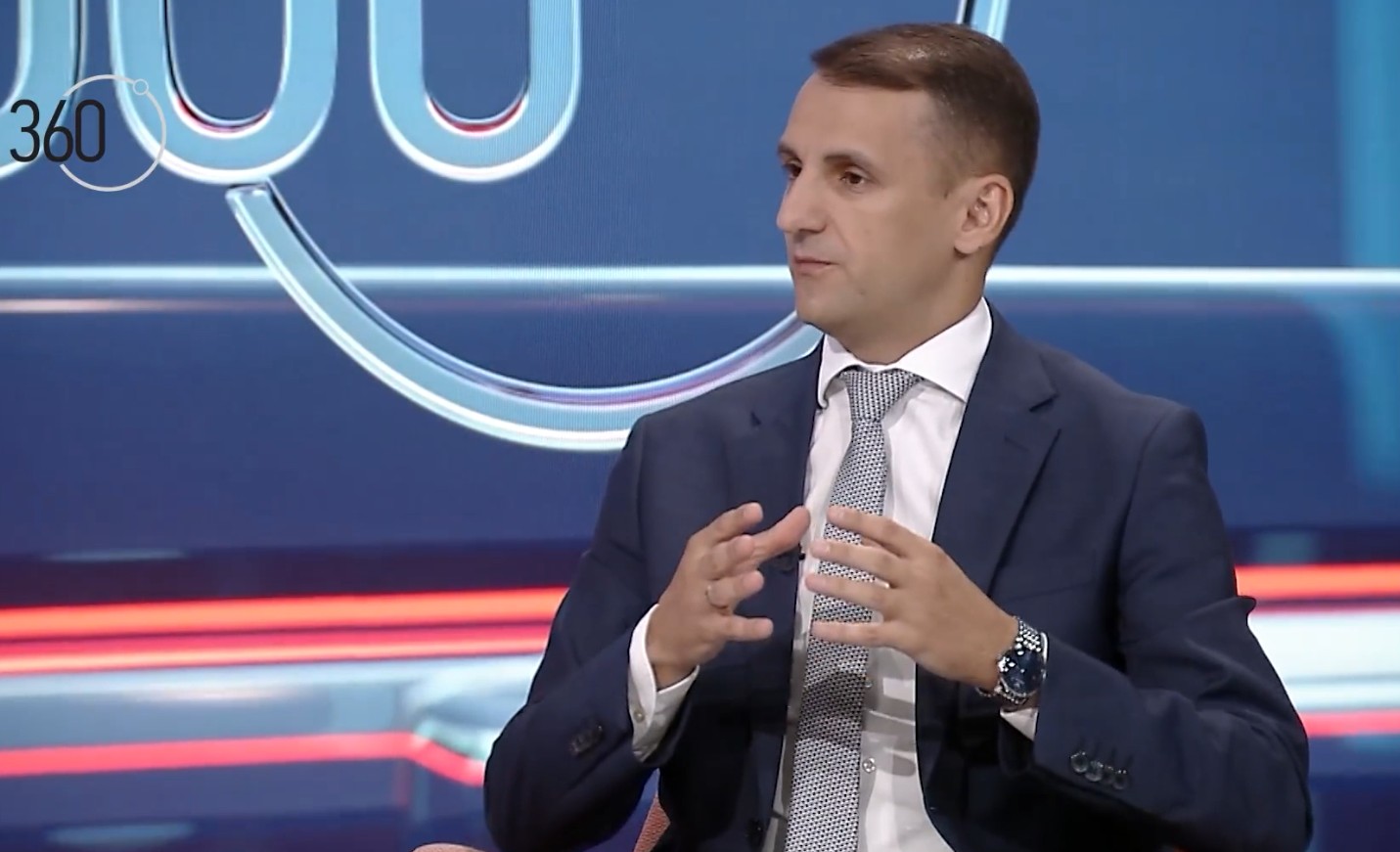 Владата подготвува можност за откуп на стаж